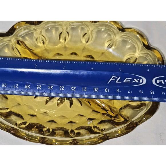 Vintage Anchor Hocking Amber Glass Divided Oval Dish Nuts Relish Scalloped Edge - Picture 5 of 5